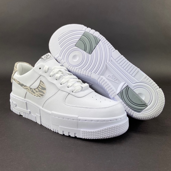 Nike Women's Air Force 1 Pixel SE Zebra Shoes - Picture 9 of 11